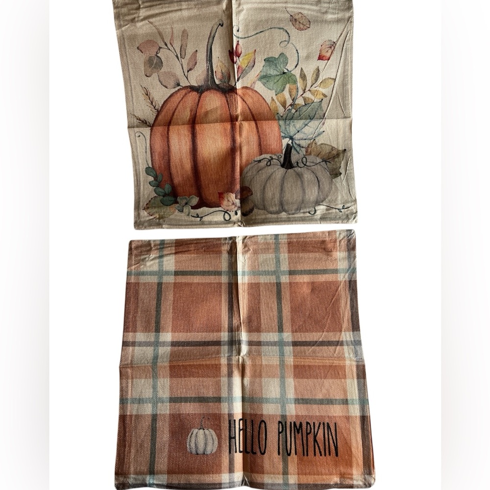 New 18”X18” polyester Holiday pillow covers with zipper closure